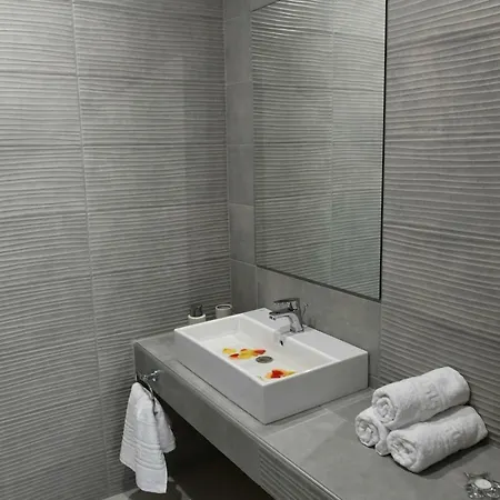 Heart Luxury شقة *